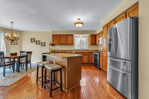 $649,900 | 14756 Village Court, Plymouth, MI 48170