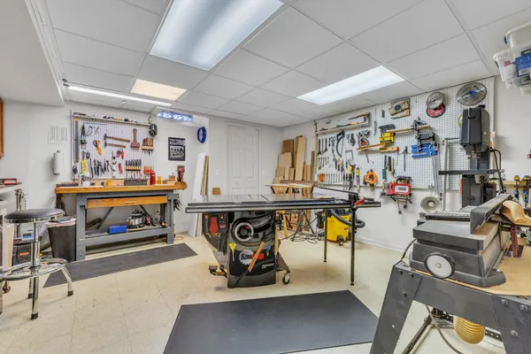 $649,900 | 14756 Village Court, Plymouth, MI 48170