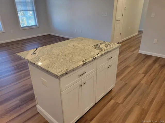 $2,650 | 10 Berkshire Road, Unit 213, West Hartford, CT 06110