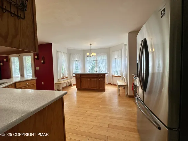 $449,900 | 107 Horseshoe Drive, Effort, PA 18330