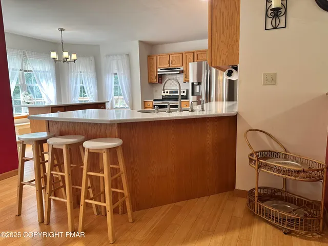 $449,900 | 107 Horseshoe Drive, Effort, PA 18330