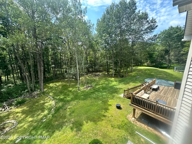 $449,900 | 107 Horseshoe Drive, Effort, PA 18330