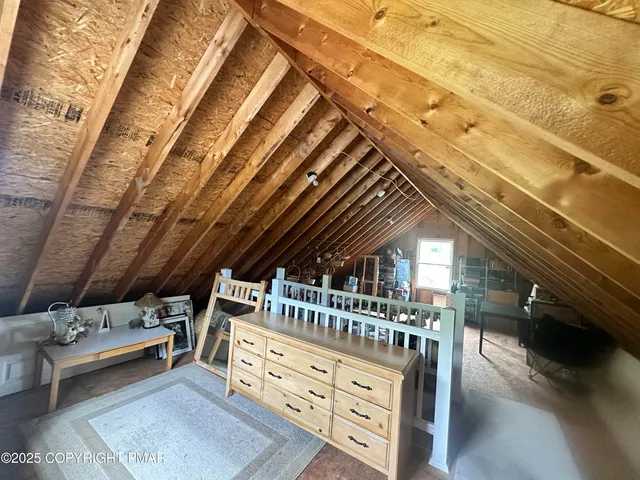 $449,900 | 107 Horseshoe Drive, Effort, PA 18330