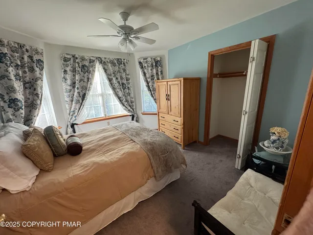 $449,900 | 107 Horseshoe Drive, Effort, PA 18330