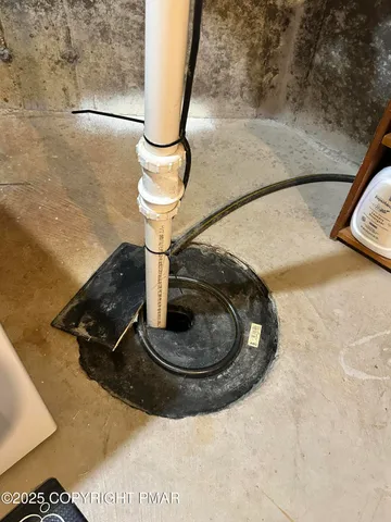 $449,900 | 107 Horseshoe Drive, Effort, PA 18330