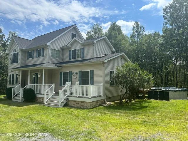 $449,900 | 107 Horseshoe Drive, Effort, PA 18330