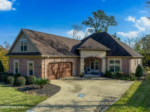 $754,500 | 662 Jenoa Loop, Castle Hayne, NC 28429