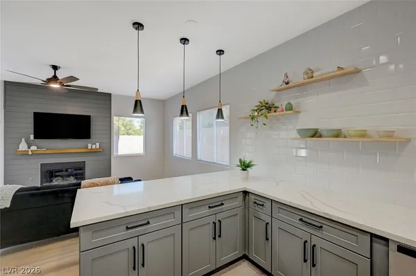 $2,500 | 210 Sunlight Peak Street, Henderson, NV 89012