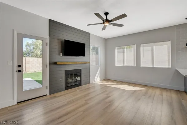 $2,500 | 210 Sunlight Peak Street, Henderson, NV 89012