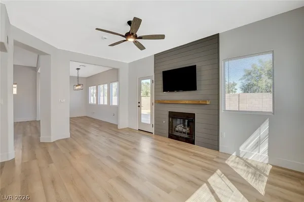 $2,500 | 210 Sunlight Peak Street, Henderson, NV 89012