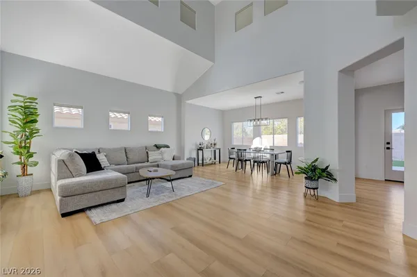 $2,500 | 210 Sunlight Peak Street, Henderson, NV 89012