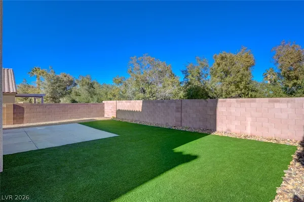 $2,500 | 210 Sunlight Peak Street, Henderson, NV 89012