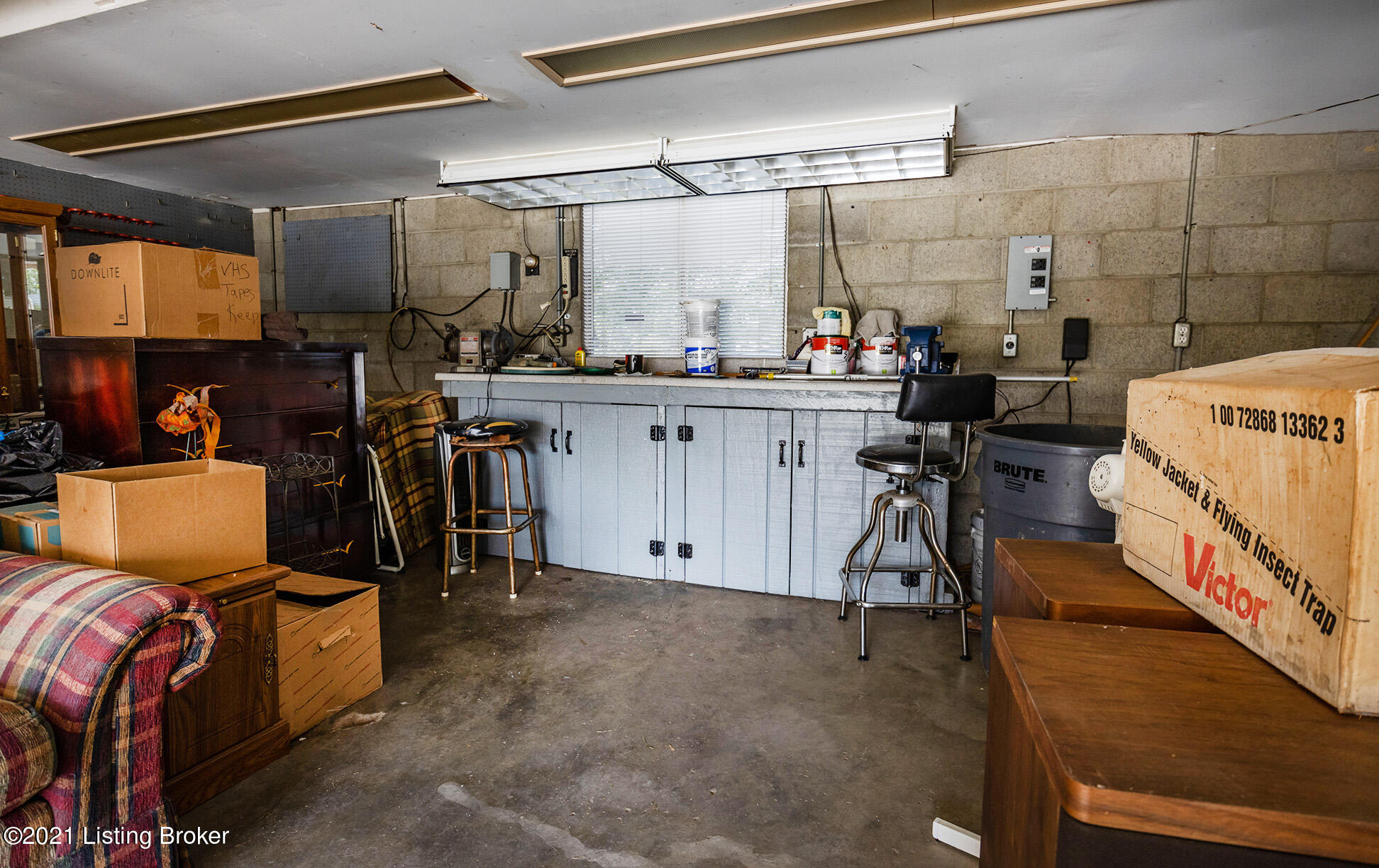 4134 Dover Road Louisville, KY 40216 - Photo 59 of 98 4134-Dover-Rd-05132021-061