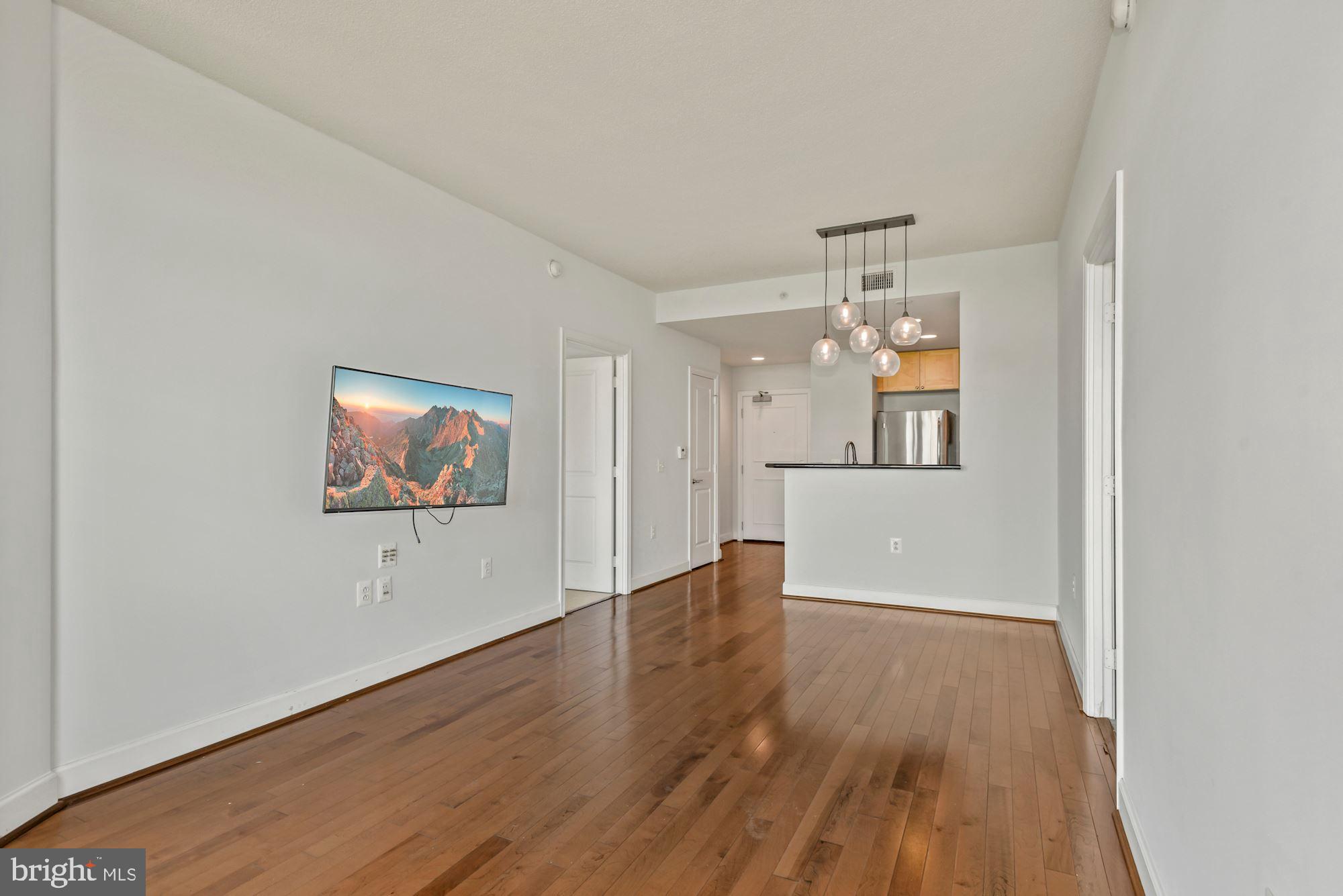 3650 South Glebe Road, Unit 354 Arlington, VA 22202 - Photo 12 of 30 Hardwood Floors in Living Room