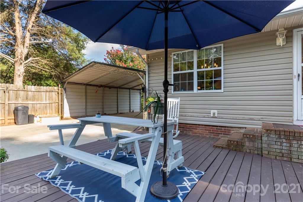 762 State Rd S-46-1086 Clover, SC 29710 - Photo 28 of 34 a house view with a seating space