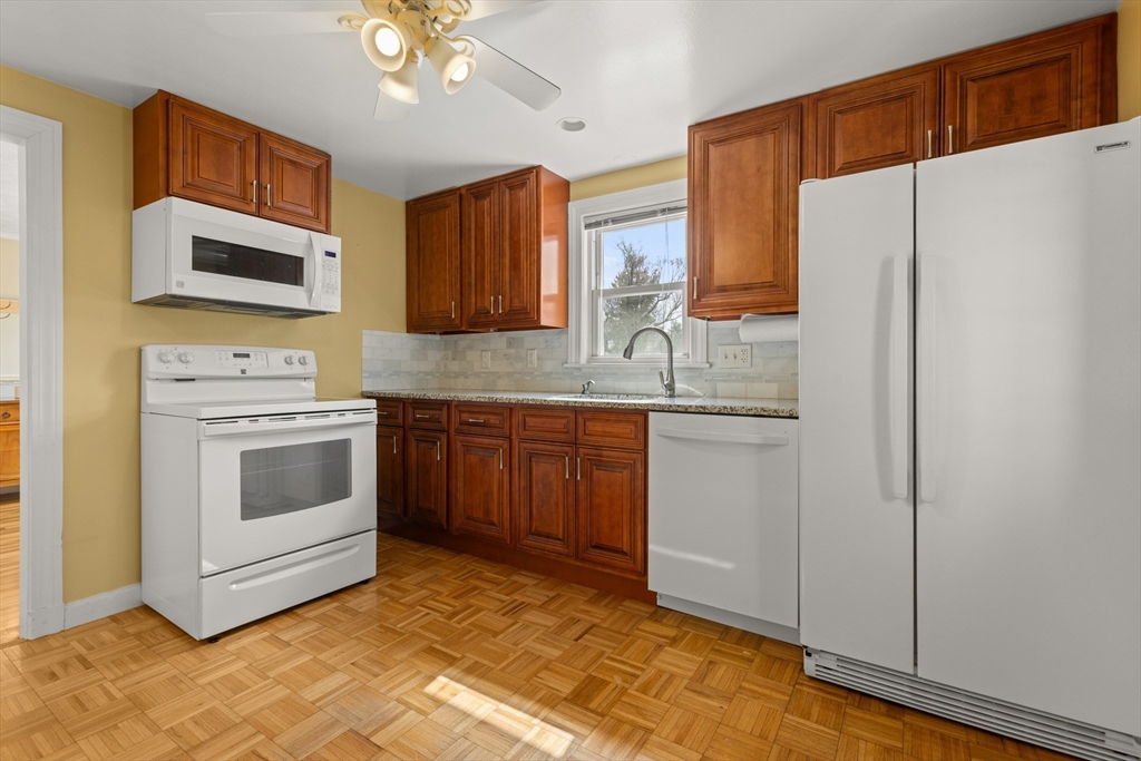 6 Frances Road Burlington, MA 01803 - Photo 12 of 34