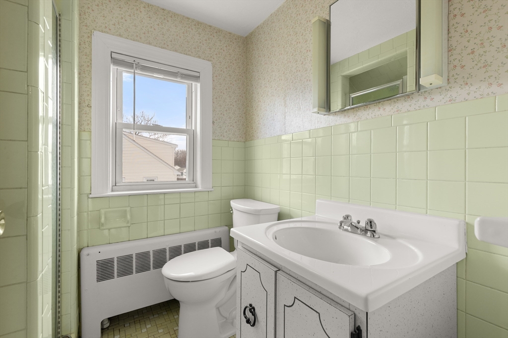 6 Frances Road Burlington, MA 01803 - Photo 23 of 34