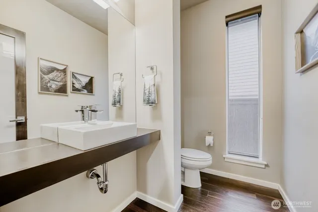 $925,000 | 5658 South 328th Place, Auburn, WA 98001