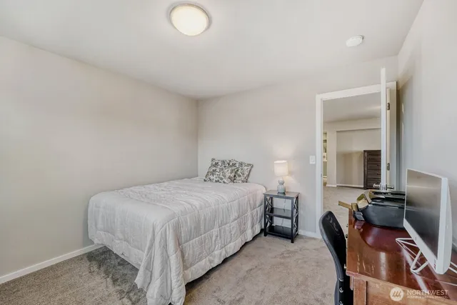 $925,000 | 5658 South 328th Place, Auburn, WA 98001