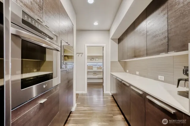 $925,000 | 5658 South 328th Place, Auburn, WA 98001