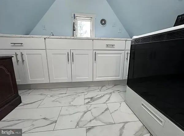 $1,250 | 110 South Broad Street, Penns Grove, NJ 08069