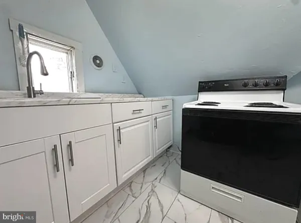 $1,250 | 110 South Broad Street, Penns Grove, NJ 08069