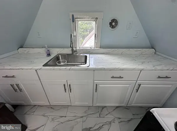 $1,250 | 110 South Broad Street, Penns Grove, NJ 08069