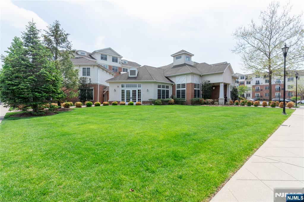 4102 Piermont Road Tenafly, NJ 07670 - Photo 2 of 31