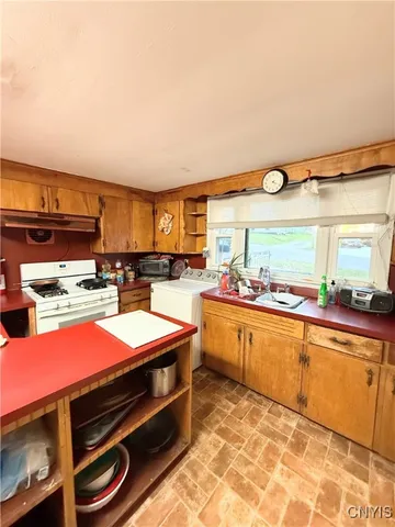 $129,900 | 94 Niagara Street, Oswego, NY 13126