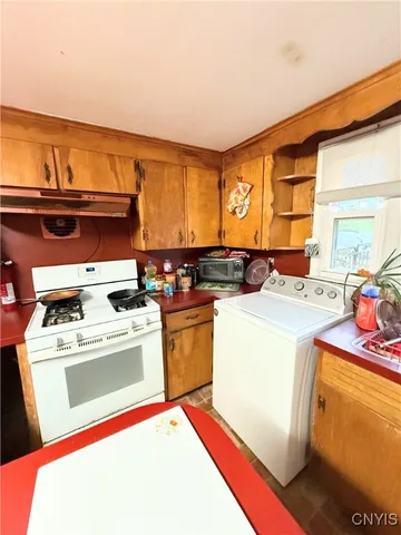 $129,900 | 94 Niagara Street, Oswego, NY 13126