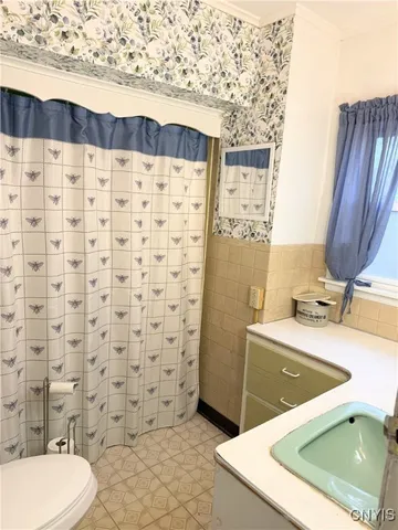 $129,900 | 94 Niagara Street, Oswego, NY 13126