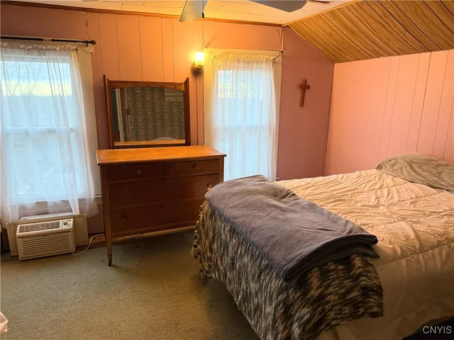 $129,900 | 94 Niagara Street, Oswego, NY 13126