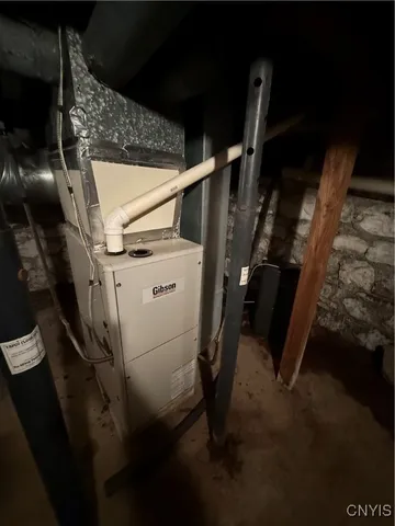 $129,900 | 94 Niagara Street, Oswego, NY 13126