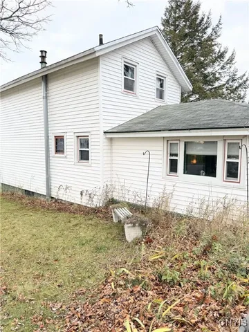 $129,900 | 94 Niagara Street, Oswego, NY 13126