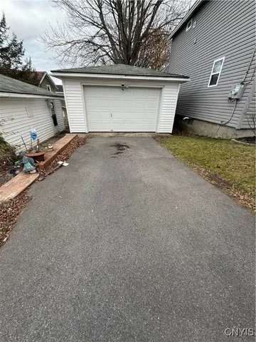 $129,900 | 94 Niagara Street, Oswego, NY 13126