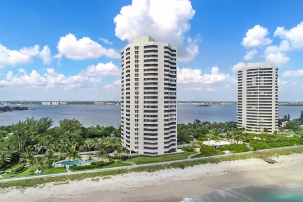$7,000 | 5070 North Ocean Drive, Unit 10A, Singer Island, FL 33404