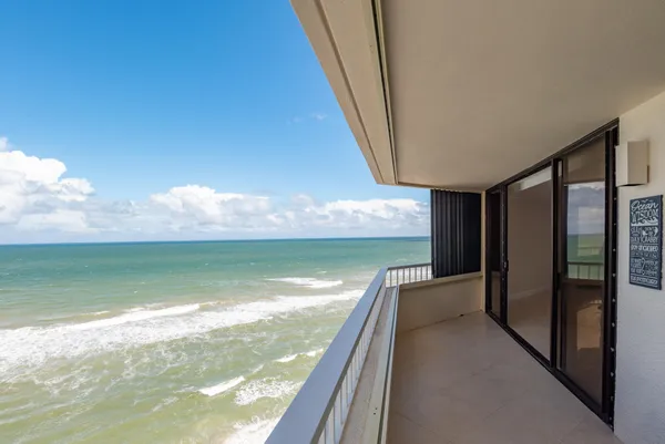 $7,000 | 5070 North Ocean Drive, Unit 10A, Singer Island, FL 33404