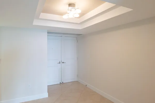 $7,000 | 5070 North Ocean Drive, Unit 10A, Singer Island, FL 33404