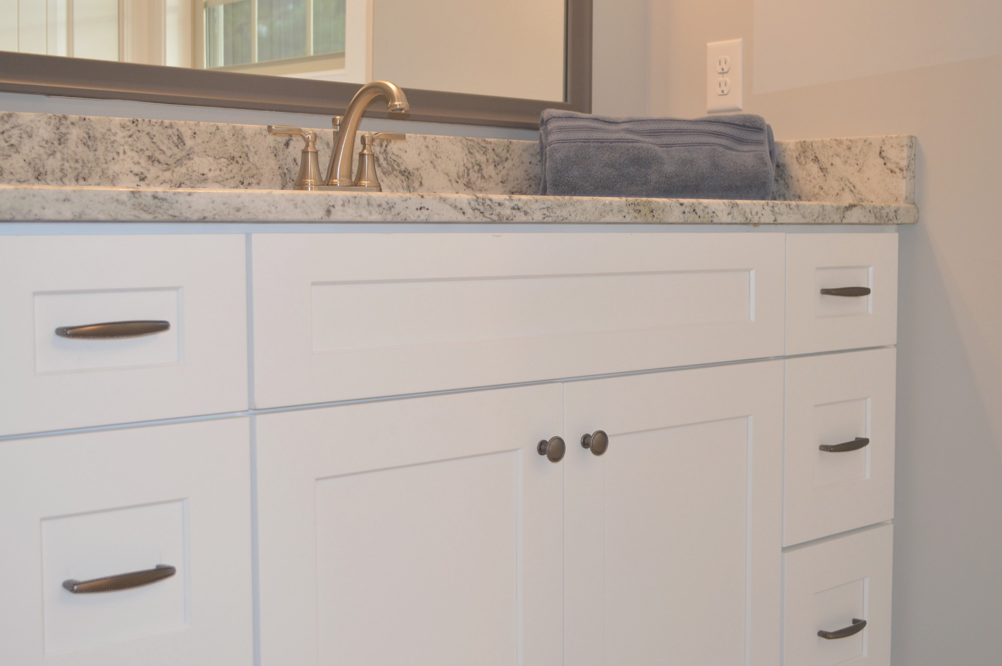 408 Excell Road Clarksville, TN 37043 - Photo 16 of 25 a bathroom with a granite countertop sink and mirror