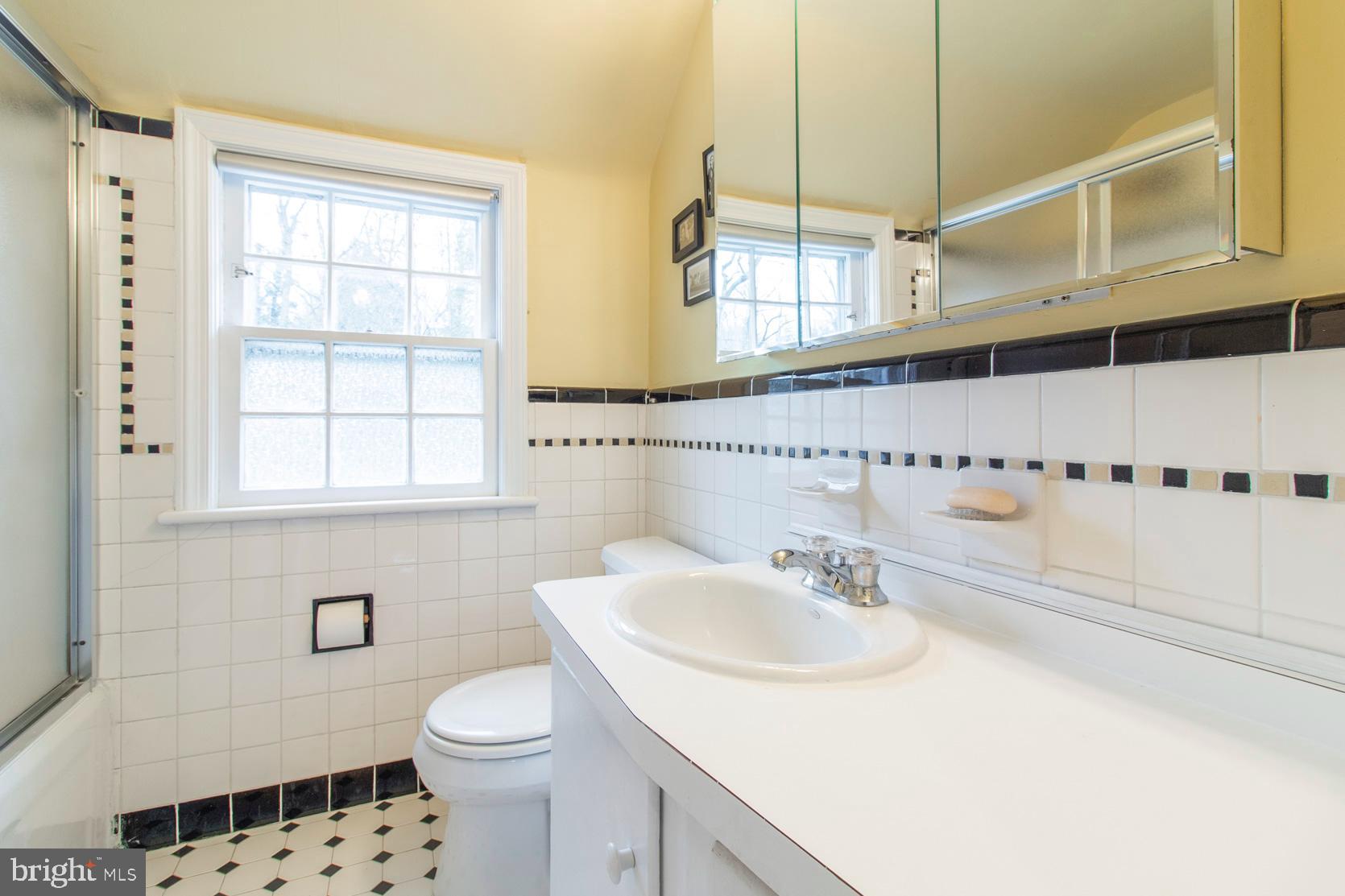 236 Berkeley Road Glenside, PA 19038 - Photo 37 of 38 Gallery Image 37