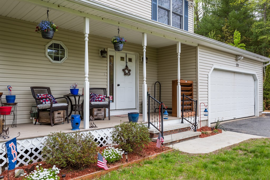 124 Bacon Road Ware, MA 01082 - Photo 2 of 30