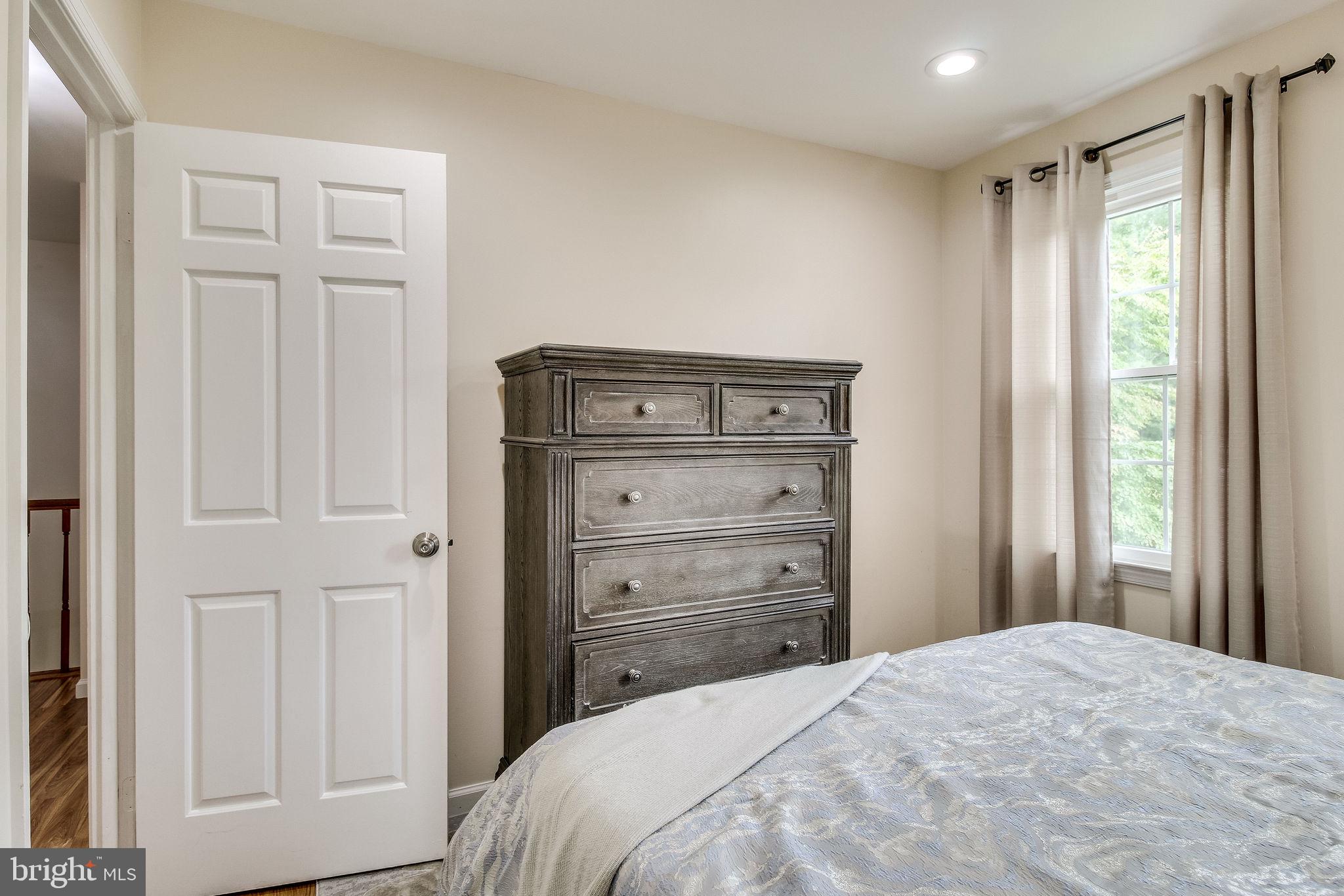 4833 Carriagepark Road Fairfax, VA 22032 - Photo 38 of 63 Gallery Image 38