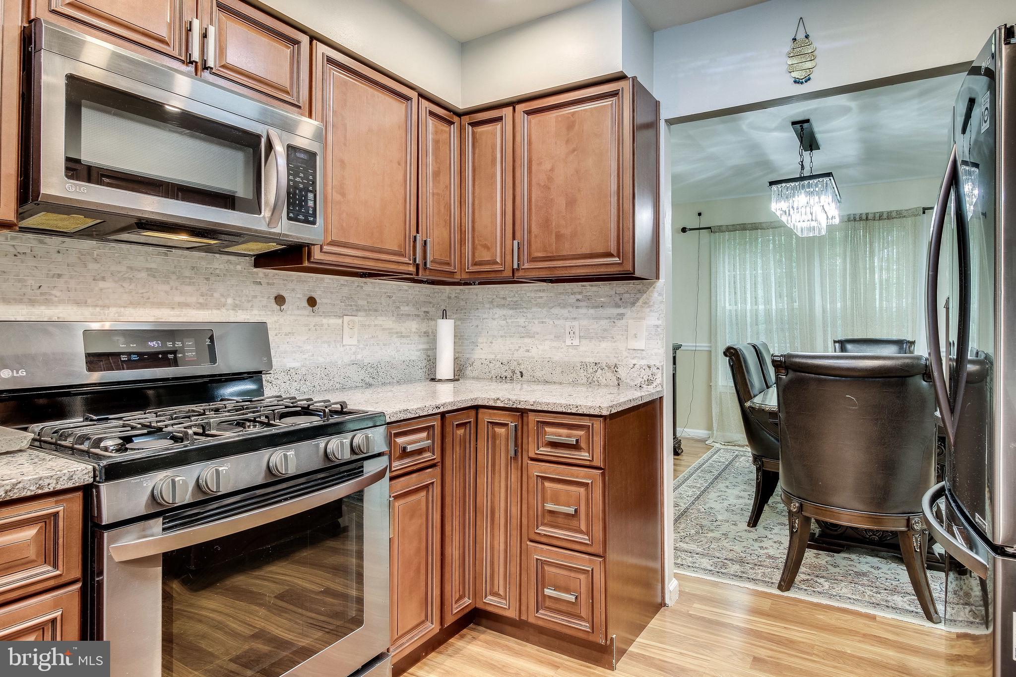 4833 Carriagepark Road Fairfax, VA 22032 - Photo 5 of 63 Gallery Image 5