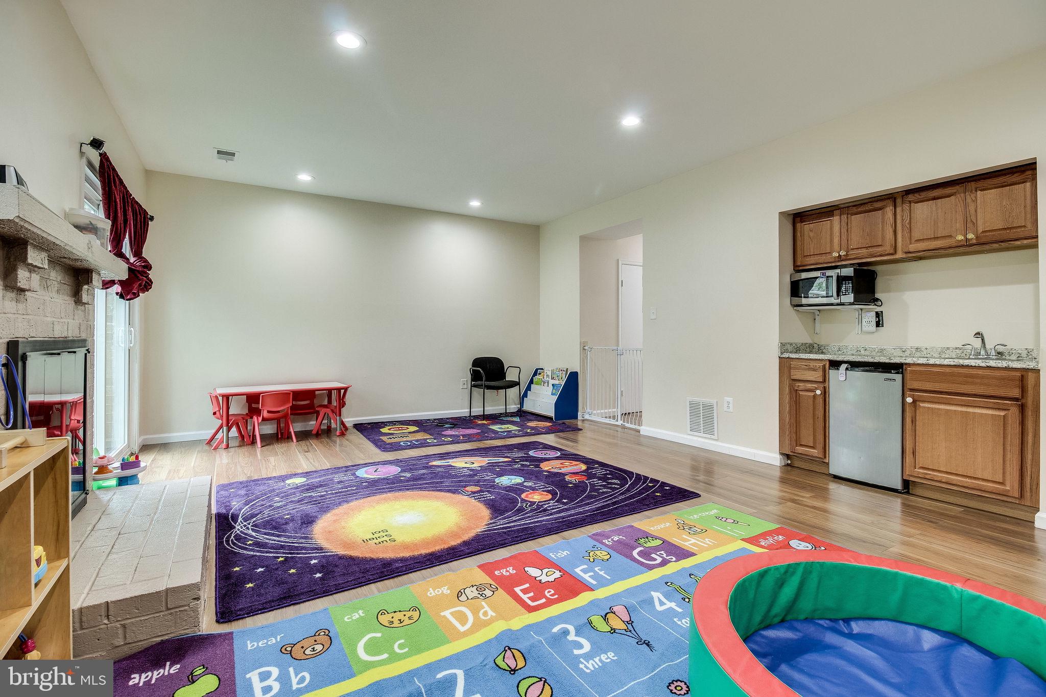 4833 Carriagepark Road Fairfax, VA 22032 - Photo 47 of 63 Gallery Image 47