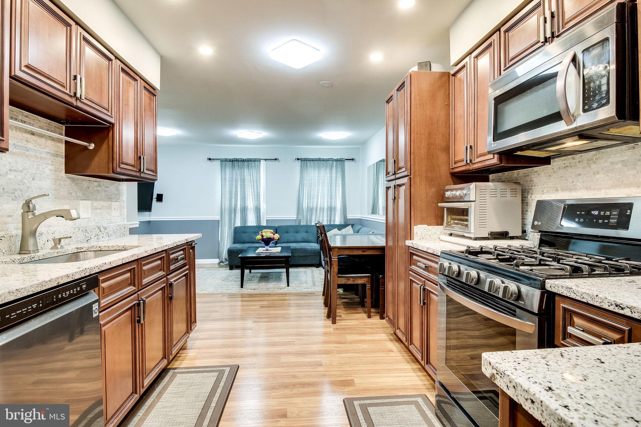 4833 Carriagepark Road Fairfax, VA 22032 - Photo 6 of 63 Gallery Image 6