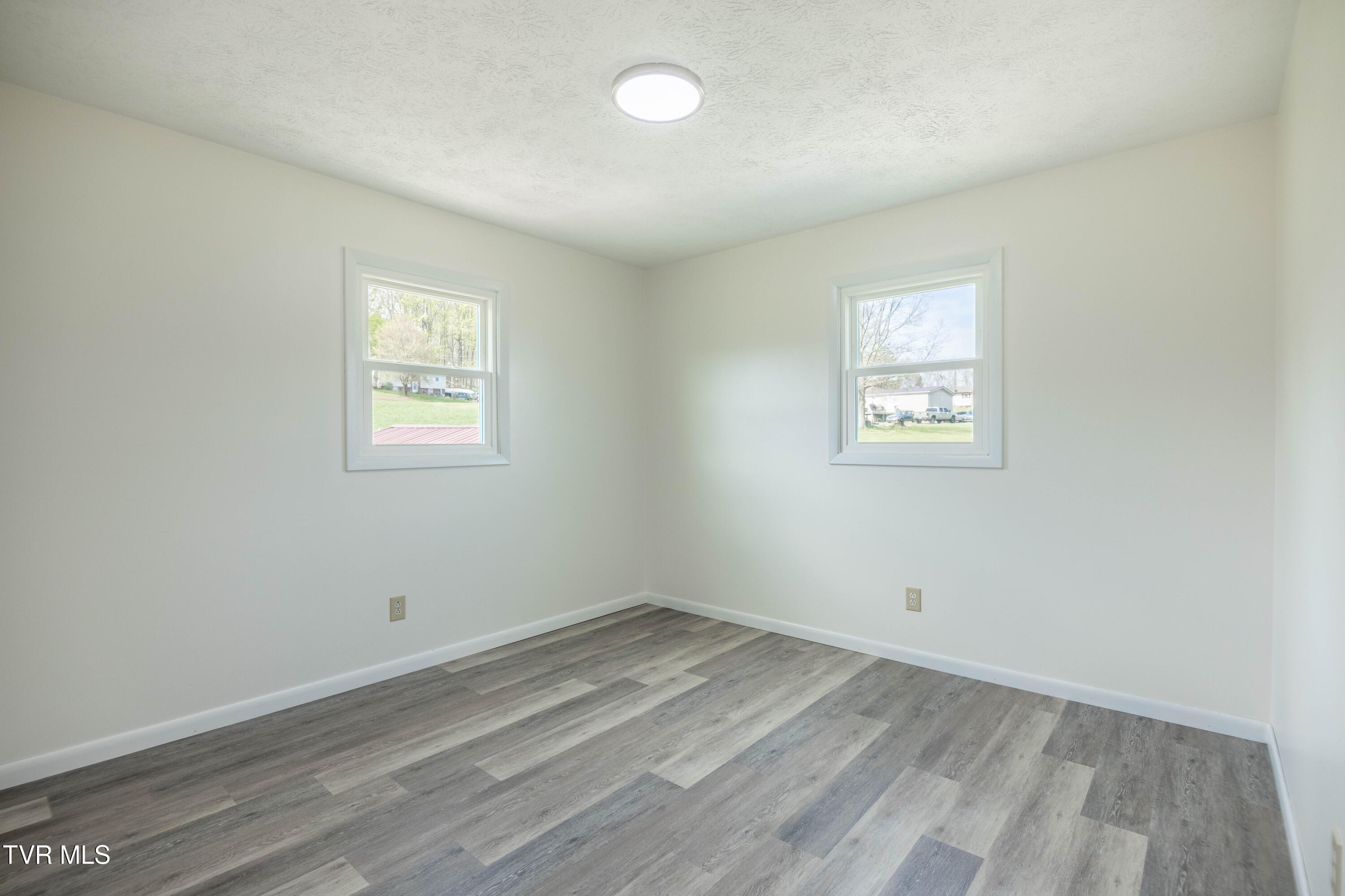 2849 Highway 107 Chuckey, TN 37641 - Photo 11 of 29 087A0553-HDR