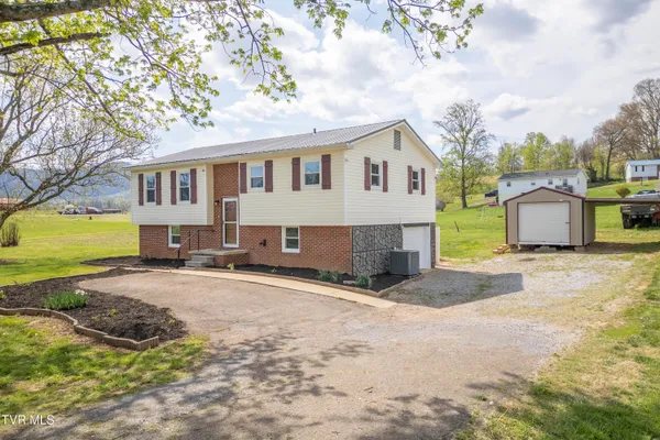 $270,000 | 2849 Highway 107, Chuckey, TN 37641
