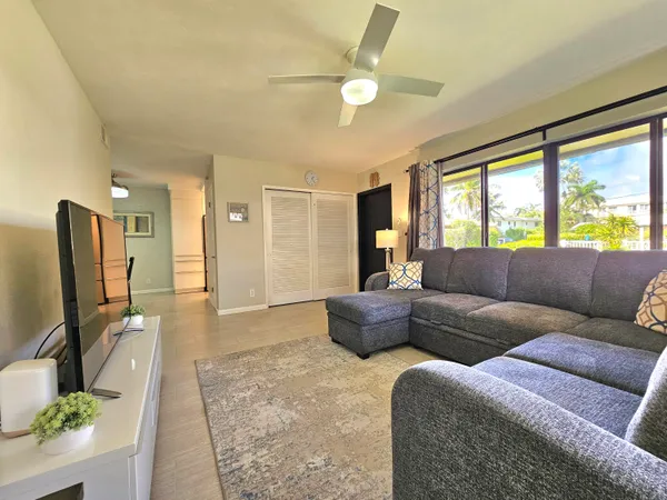 $2,200 | 3204 Southeast 11th Street, Unit 106, Pompano Beach, FL 33062