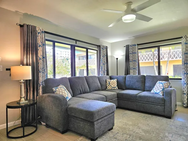 $2,200 | 3204 Southeast 11th Street, Unit 106, Pompano Beach, FL 33062