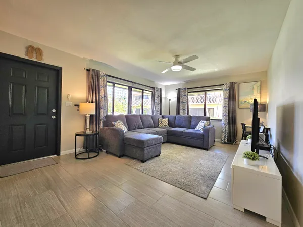 $2,200 | 3204 Southeast 11th Street, Unit 106, Pompano Beach, FL 33062